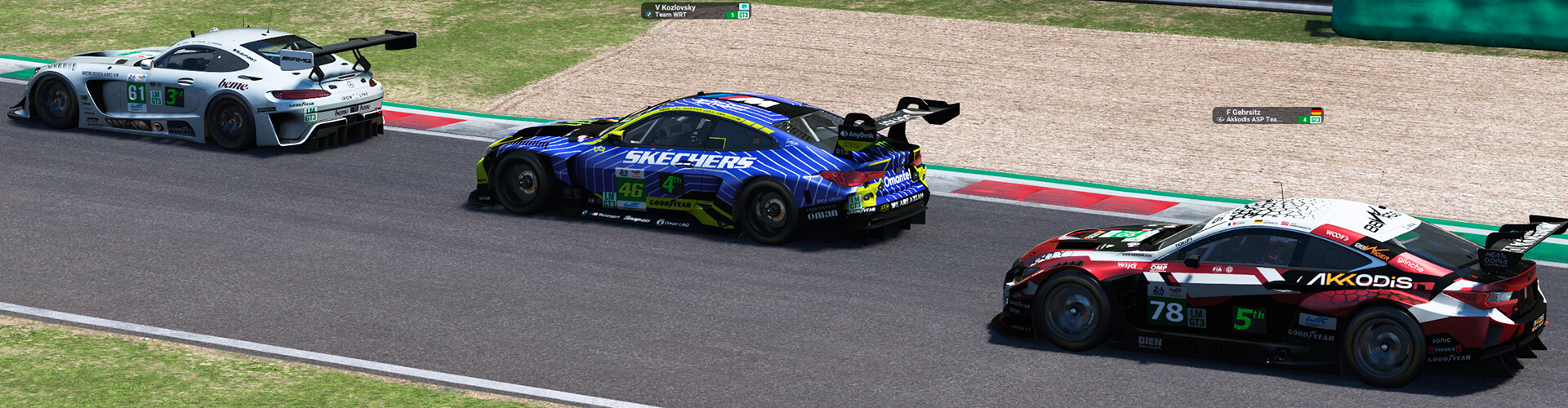 вождение на гоночном симуляторе